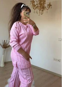 Omuz Gold Düğmeli Takım Pembe