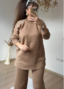 Omuz Ve Paça İncili Taşlı Takım Bej
