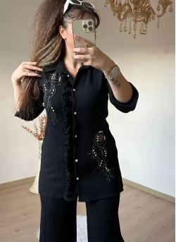 Ön Fırfırlı Taşlı Takım Siyah
