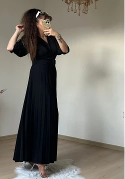 Pileli Kemerli Elbise Siyah