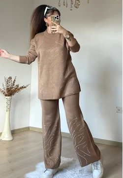Su Yolu İncılı Taşlı Takım Bej