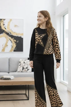 Kız Çocuk Yıldız Baskılı Leopar Desenli Takım