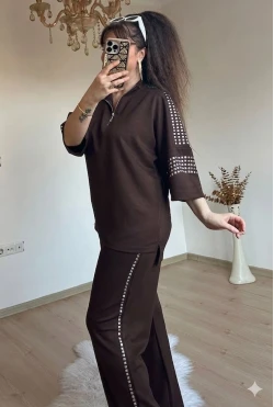 Zımba Detaylı Takım Kahve