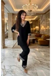 Paça Ve Yaka Taşlı Takım