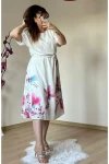 Eteği Çiçekli Beyaz Elbise