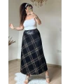 Kare Desen Pileli Sıyah Etek