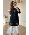 Siyah Çiçekli Nakışlı Hırka