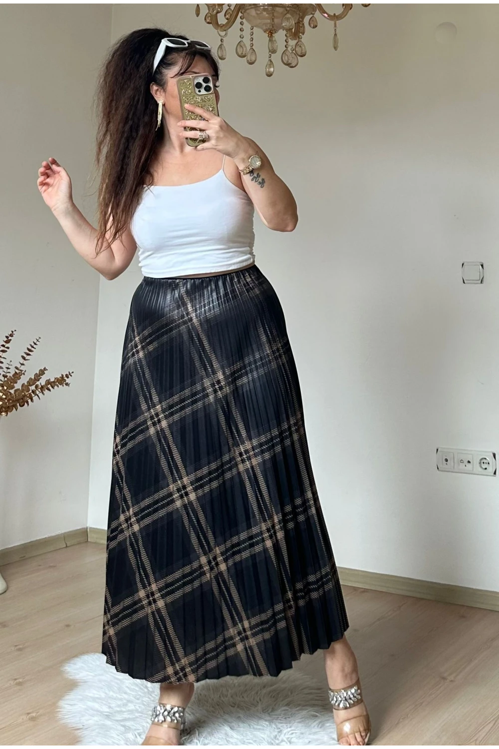 Kare Desen Pileli Sıyah Etek