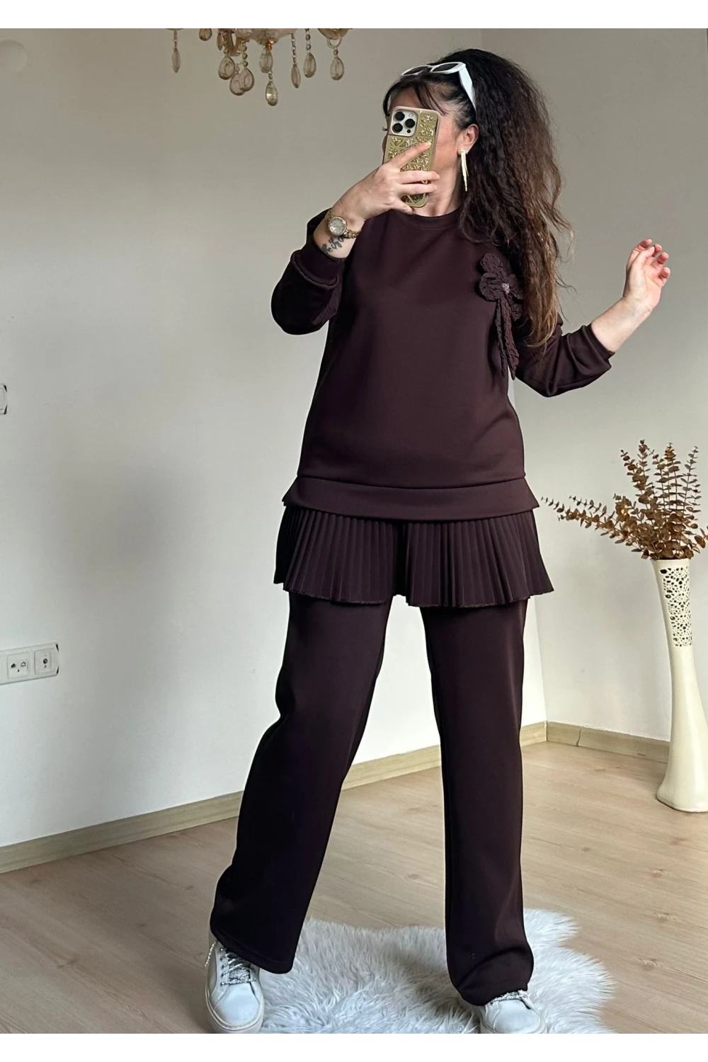 Eteği Pileli Çiçek Takım Kahve
