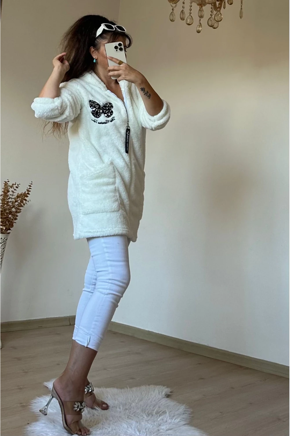 Pullu Kelebek Pelus Mont Krem