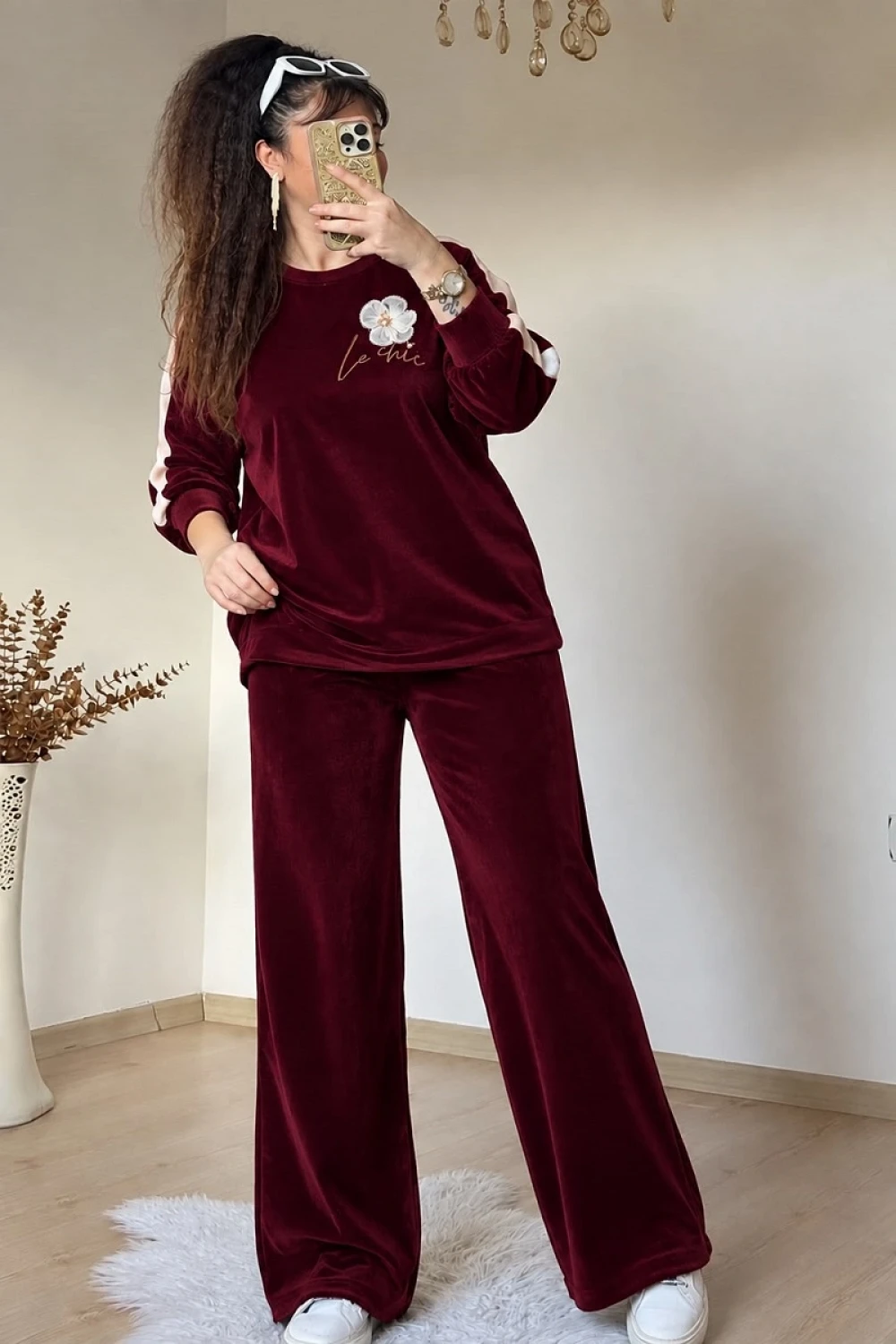 Yaka Çiçekli Kadife Takım Bordo