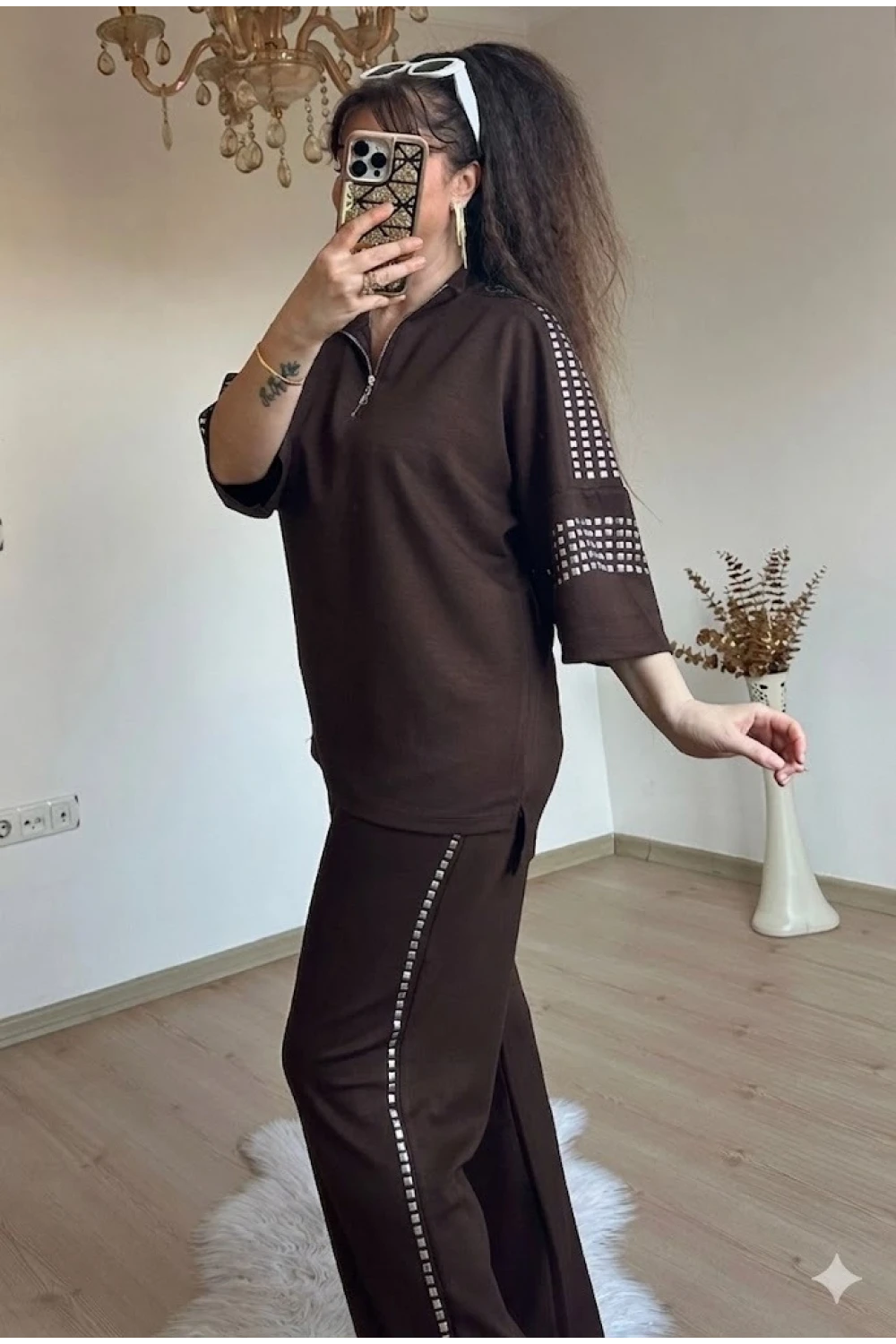 Zımba Detaylı Takım Kahve