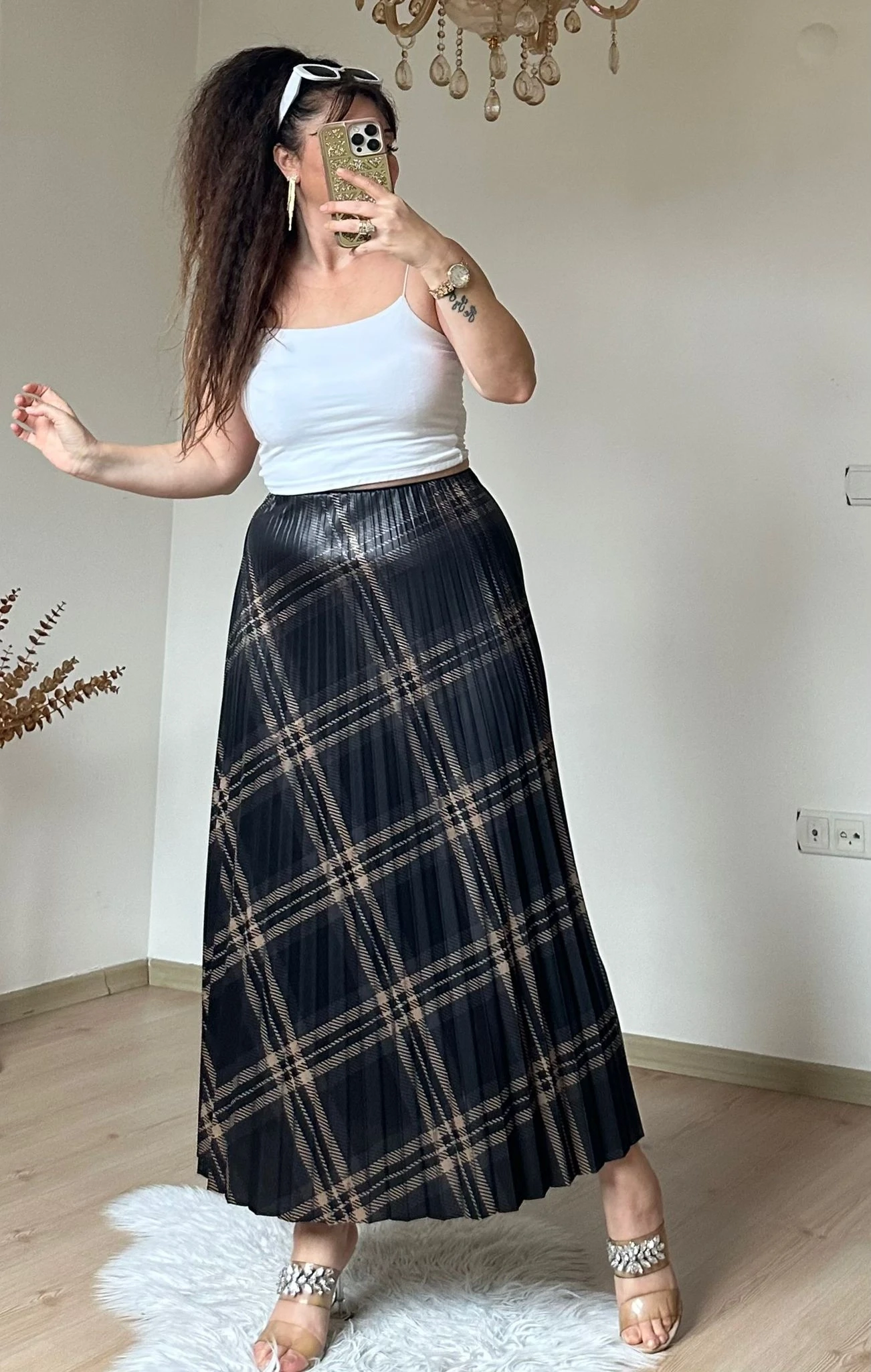 Kare Desen Pileli Sıyah Etek