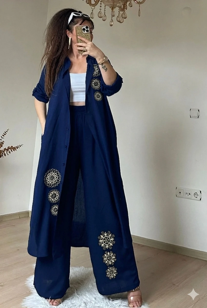 Varak Nakışlı Takım Lacivert