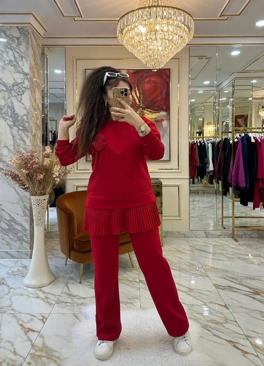 Eteği Pileli Çiçek Takım Kırmızı