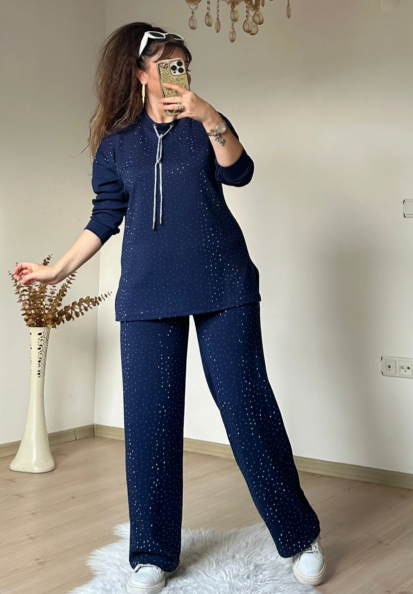 Simli İp Bağcıklı Taşlı Takım Lacivert