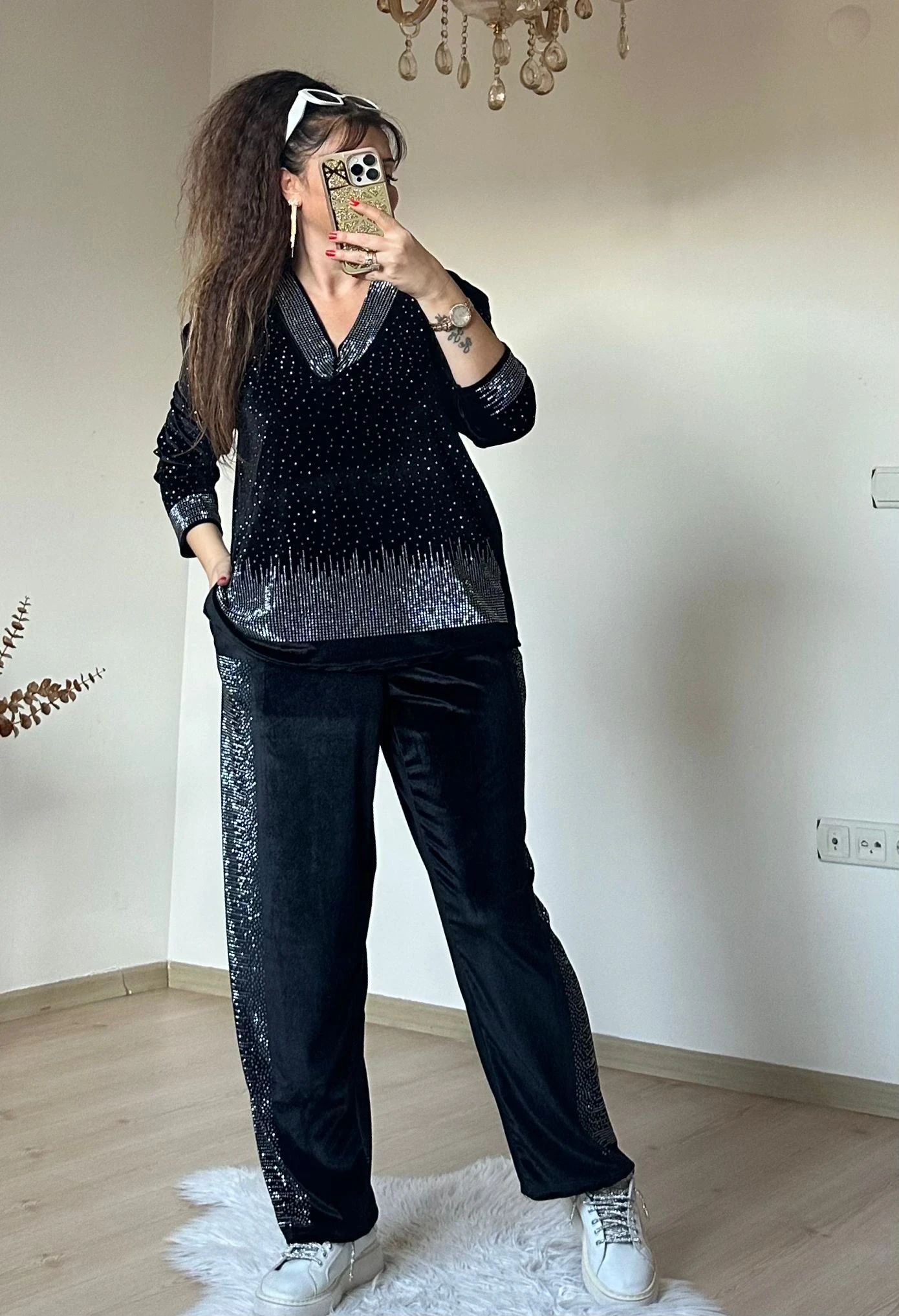 V YAka Taşlı Kadıfe Takım Siyah Büyük Beden