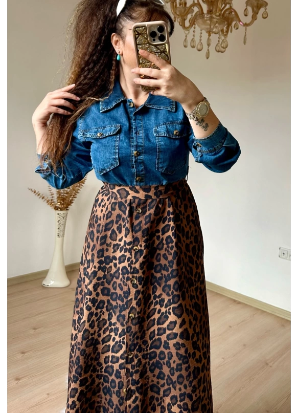 Kot Detaylı Leopar Elbise