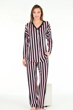 Uzun Kol Onü Düğmeli Pembe Seritli Bayan Pijama Takımı