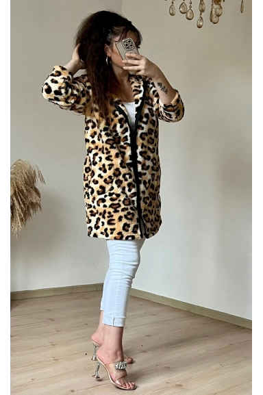 Kapuşonlu Leopar Peluş Hırka