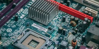 Sorun: BIOS Güncellemesi Sonrası Siyah Ekran (Brick)
Çözüm: USB BIOS Flashback veya CH341A Programlayıcı