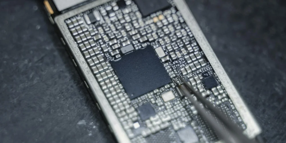 Sessiz Ölüm: Lehimli SSDler ve TBW (Toplam Yazılan Bayt) Ömrü Dolmuş Ultrabooklar