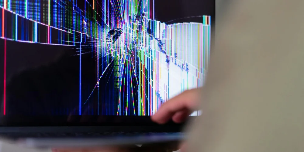 İkinci El Bilgisayarın Anatomisi: 2026 Piyasasında Temiz Cihaz Alırken Yapılacak 50 Noktalı Dijital ve Fiziksel Ekspertiz Rehberi