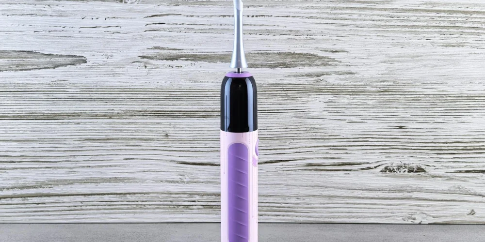 Dişçiden Korkma, Fırçanı Değiştir: Neden Sonik Diş Fırçası Manuel Fırçadan Kat Kat İyidir?