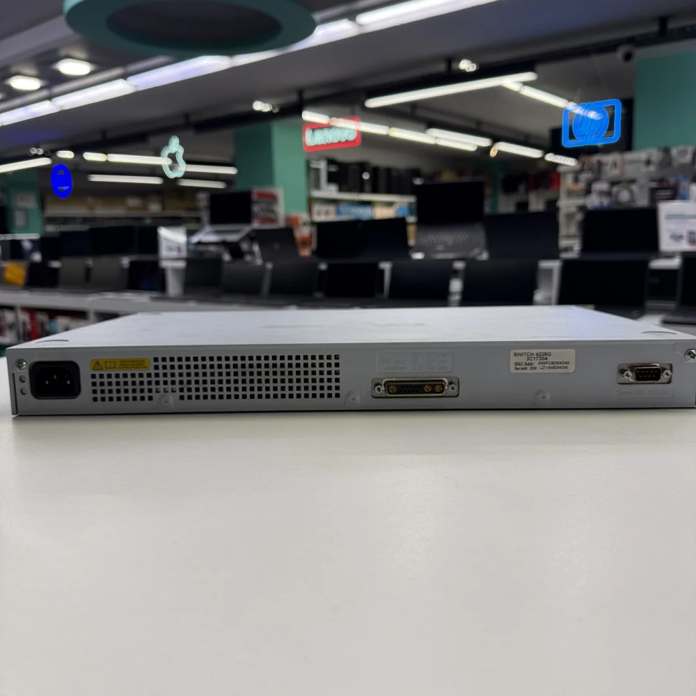 3Com 3C17304 Superstack 4228G Swıtch 24 Port 10/100 Mbps 2.El