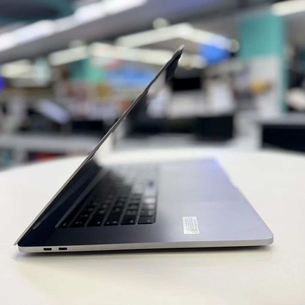 Apple A2141 MacBook Pro 16 Touchbar İ9 9880H (9.Nesil) 16Gb Ram 1Tb Ssd 4Gb Pro 5300M 2019 525devir Bx Kalite (2.EL 6Ay Garantili Laptop)