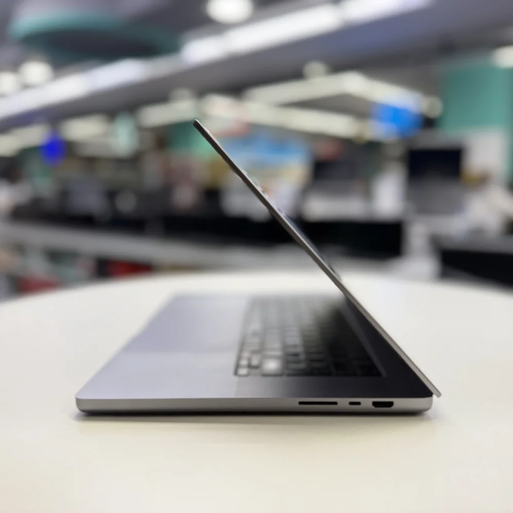 Apple Notebook MacBook Pro 16 A2485 M1 Max 32Gb 1tb ssd 2021 (A Laptop) 50Devir 2.EL 6Ay Garanti