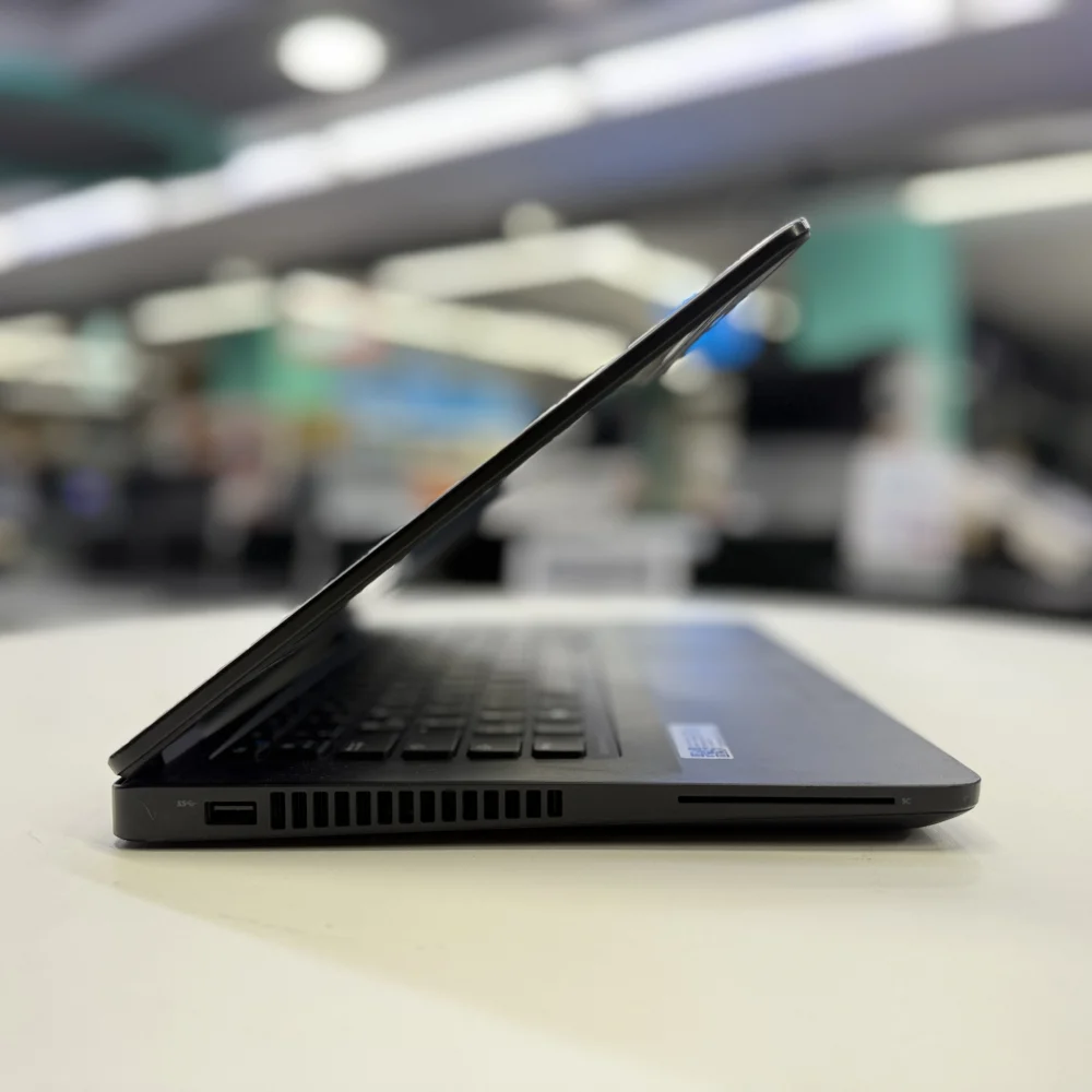 Dell 2.El Notebook Latitude E5470 İ5 6300U 8Gb Ddr4 256Gb M2 Ssd 14 Fhd Ips C Kalite Laptop