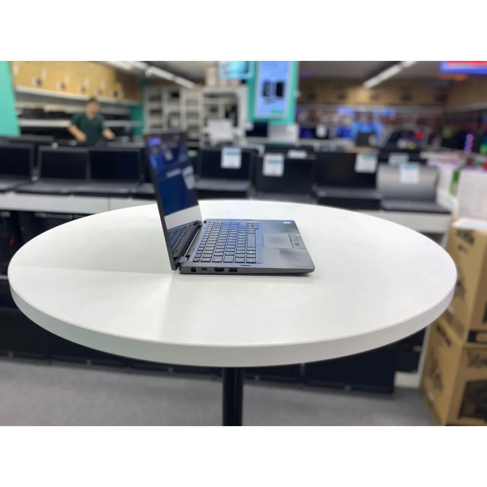 Dell Latıtude 5300 2 In 1 Notebook İ5 8365U 8Gb Ddr4 256Gb M2 13.3Fhd Ips Dokunmatık Bx Kalite 2.El