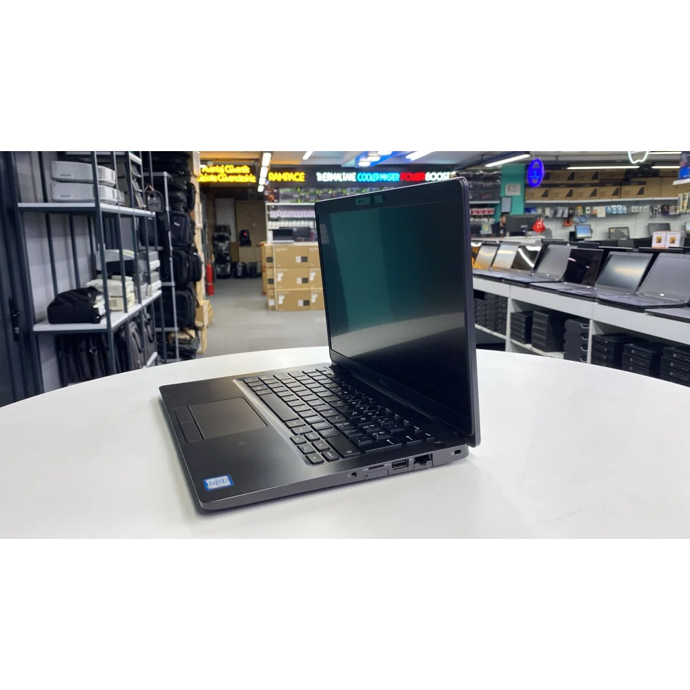 Dell Latıtude 5300 Notebook İ7 8665U 8Gb Ddr4 256Gb M2 13.3Fhd Ips Dokunmatık 2.El Bx Kalite Laptop