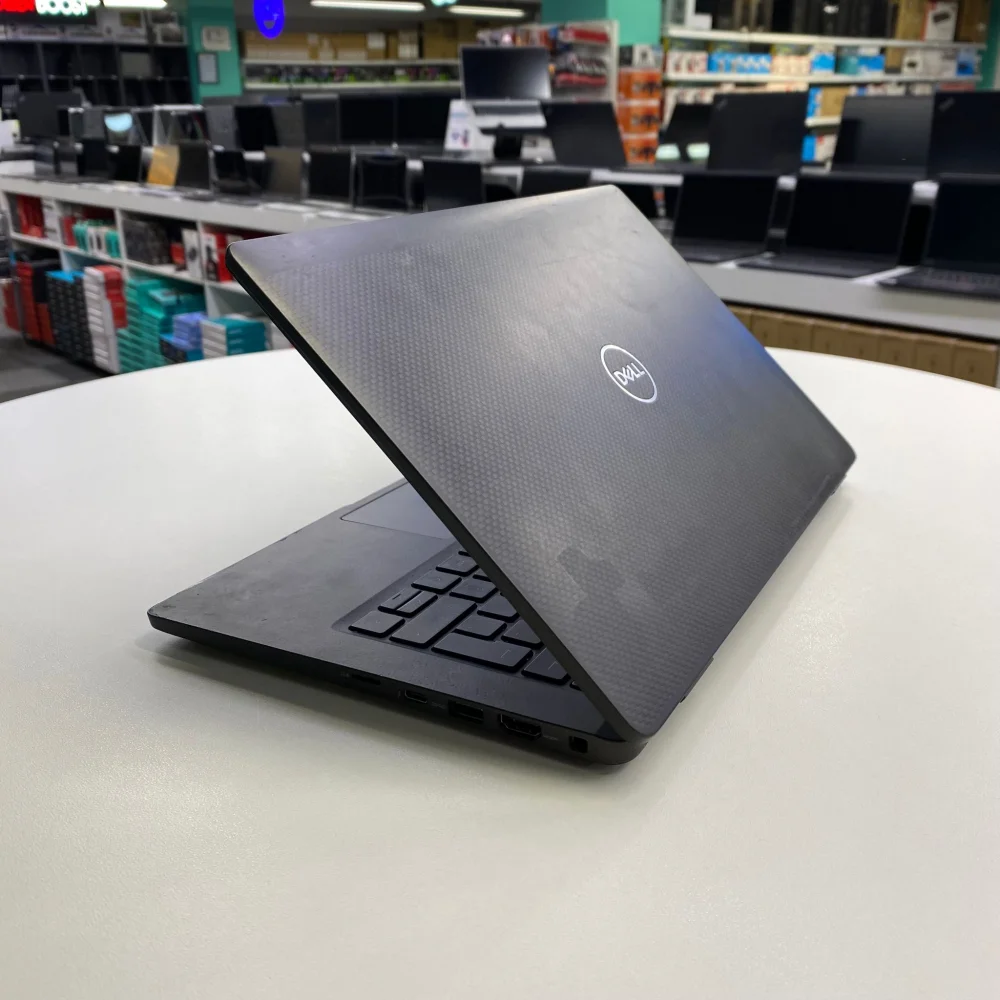 Dell Latitude 7320 Notebook İ5 1135G7 16Gb Lpddr4 256Gb M2 Ssd