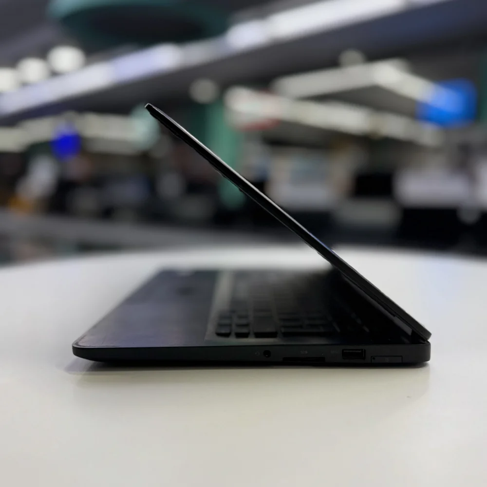 Dell Notebook Latitude E7270 intel i5 6300U 8Gb 256Gb M2 Ssd 12.5 Hd Bx Laptop