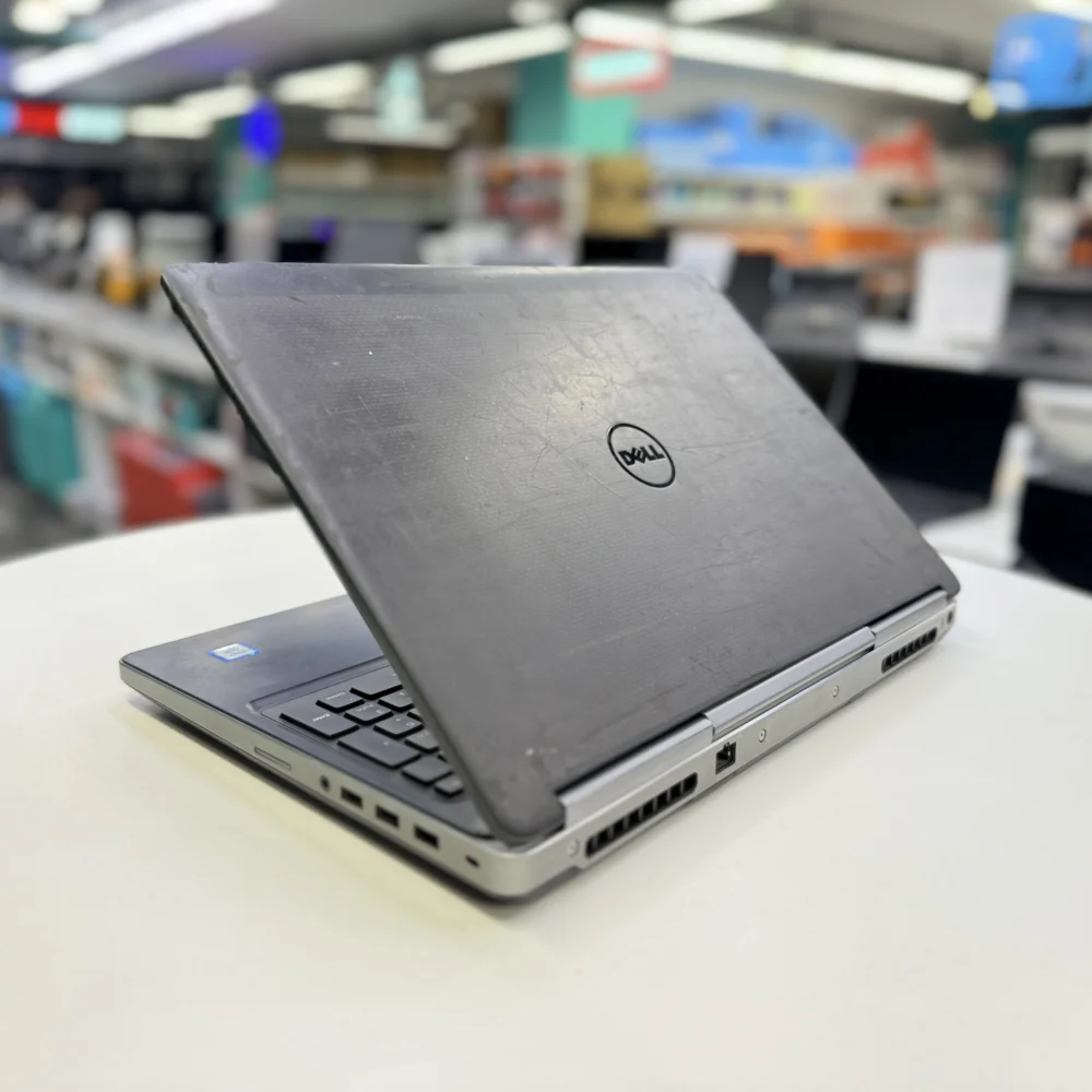 Dell Precision 7510 Notebook Xeon E3-1535M 32Gb Ddr4 512Gb M2 Nvme 1Tb Hdd 4Gb M2000m 15.6 Fhd Ips (Sıfır Bataryalı C Kalite 2.El Laptop)