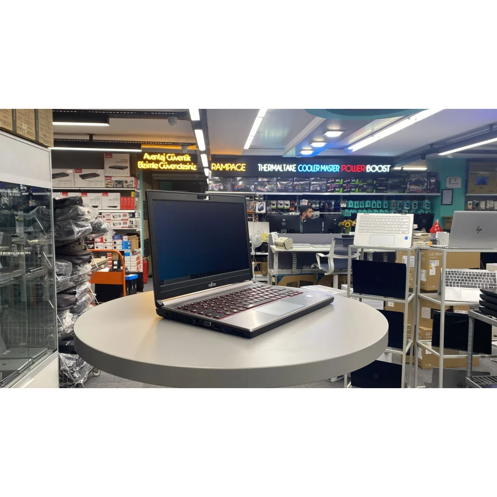 Fujıtsu Notebook Siemens LifeBook E736 i7 6500U 8Gb 256Gb Ssd 13.3Hd Win8 (2.EL C Laptop)