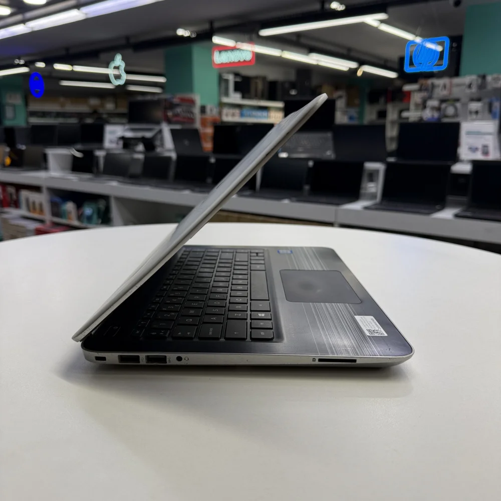 Hp Notebook Pavilion 14-Al089No intel i5 6200U 8Gb 256Gb M2 Ssd 14 Hd Grey(Bx Laptop) 2.EL 3Ay Gara