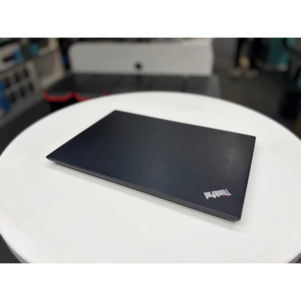 Lenovo Notebook ThinkPad T14S Gen1  i7 10610U 32Gb 512Gb M2 Ssd 14Fhd Ips Dokunmatık B Laptop 2.EL