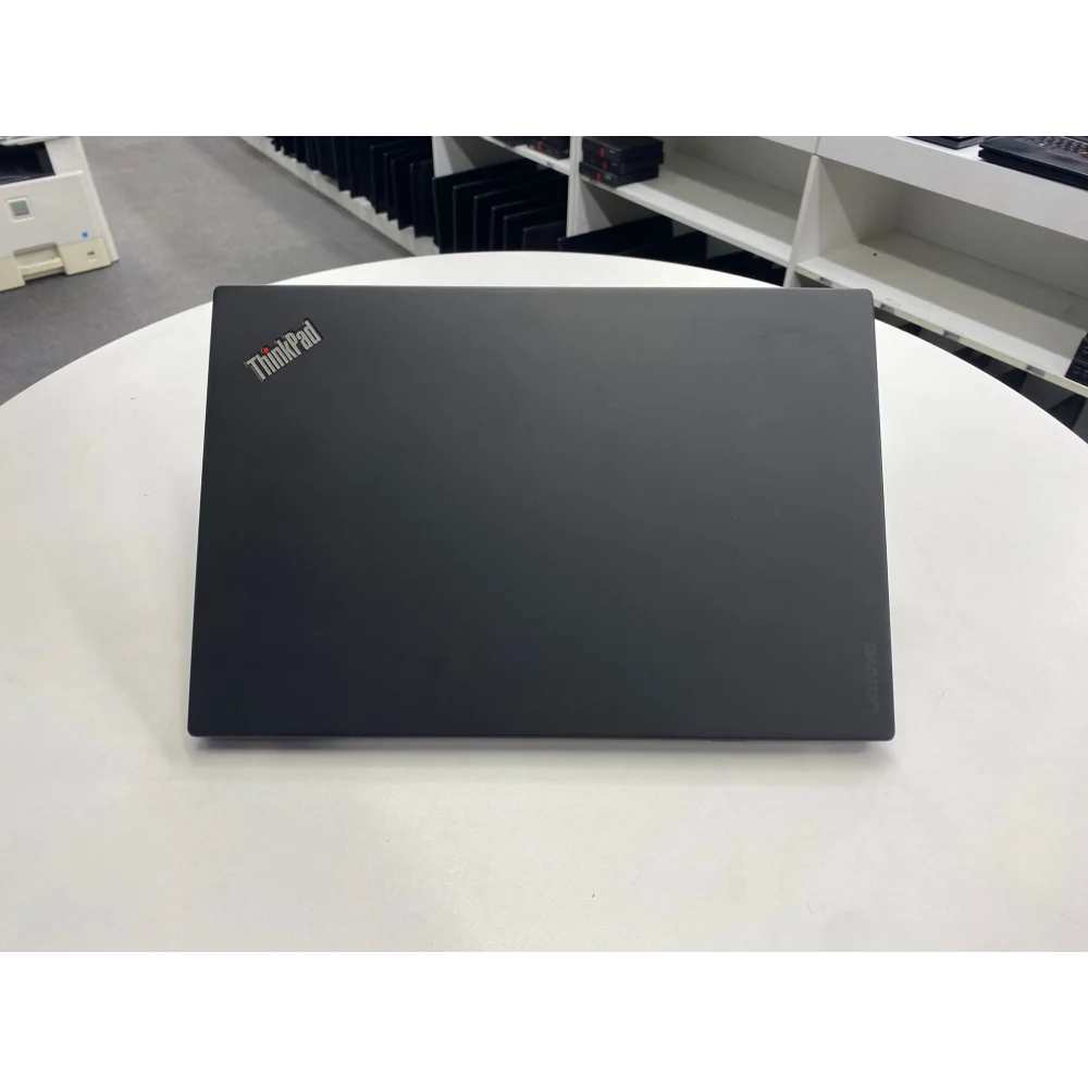 Lenovo ThinkPad X1 Carbon Notebook Gen5 Notebook İ7 7600U 16Gb LpDdr3 Ram 256Gb M2 14 2K Ips Ekran Bx kalite 2.El Laptop