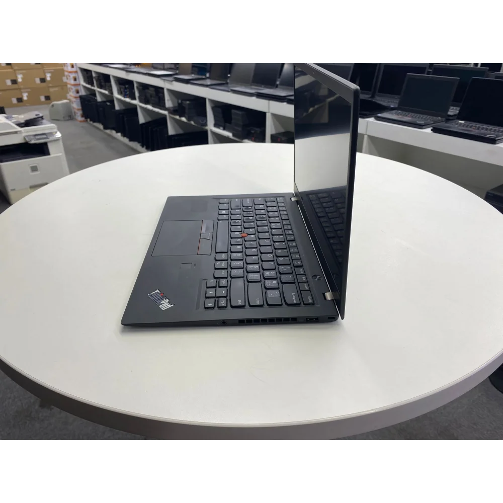 Lenovo ThinkPad X1 Carbon Notebook Gen5 Notebook İ7 7600U 16Gb LpDdr3 Ram 256Gb M2 14 2K Ips Ekran Bx kalite 2.El Laptop