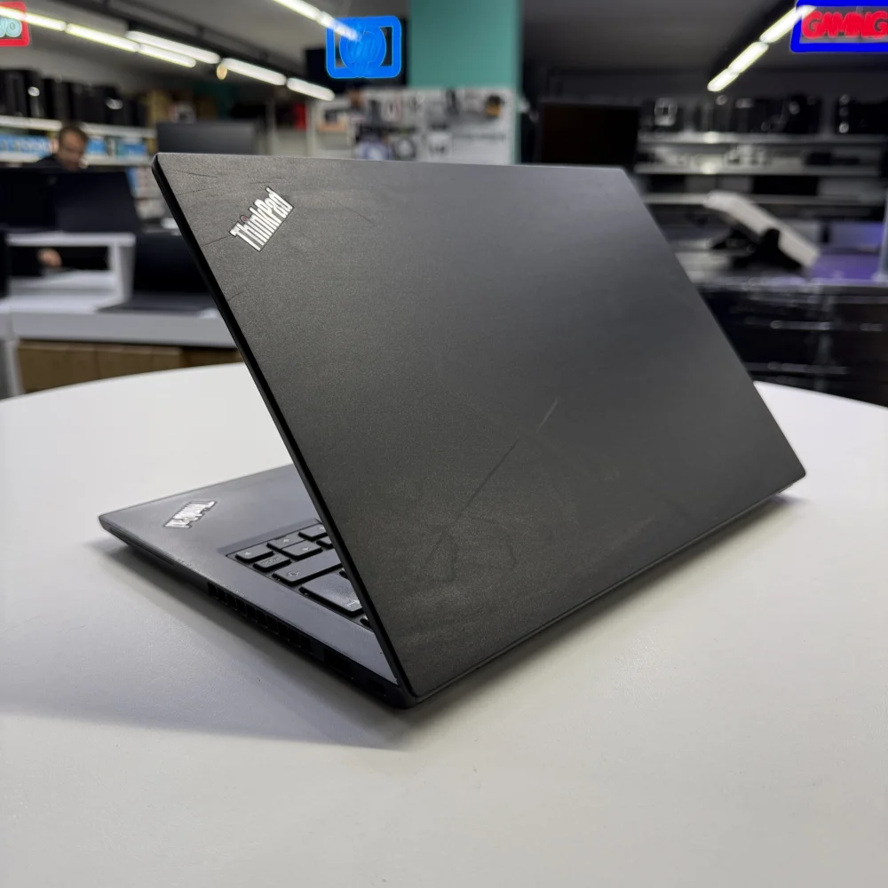 Lenovo ThinkPad X280 Notebook İ5 8250U 8Gb Lpddr4 256Gb M2 Ssd 12.5 Hd Bx Laptop 2.El