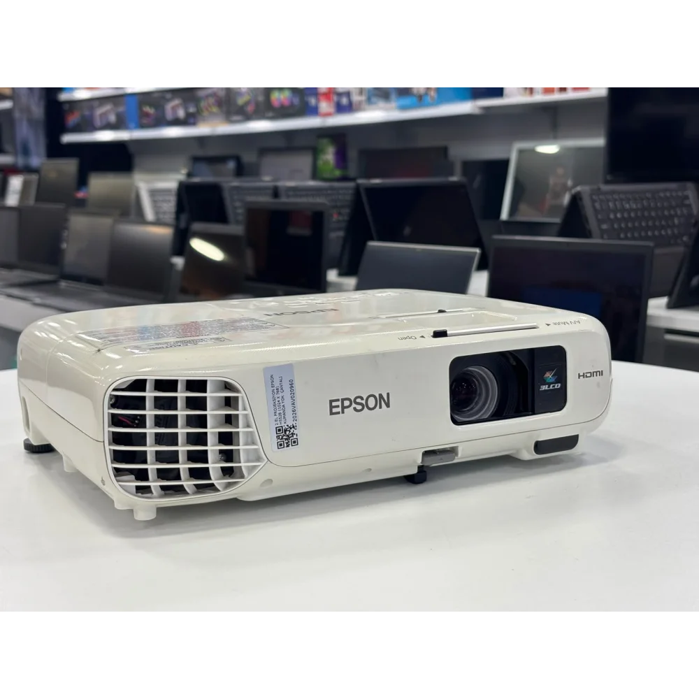 Projeksiyon Epson H552B (1024 X 768) 2.El 3Ay Garantili Kumanda yok Çantalı
