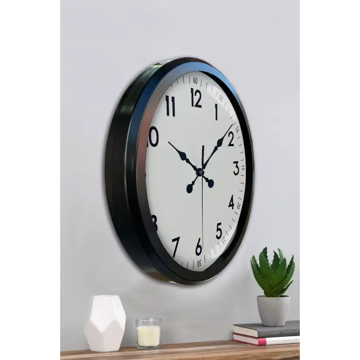 Black Classic 52 Cm Metal Modern Ve Şık Duvar Saati