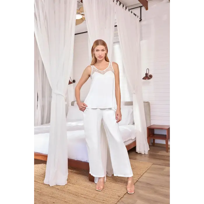 ieg™ Dantelli ve Dekolteli Saten Pijama Takımı