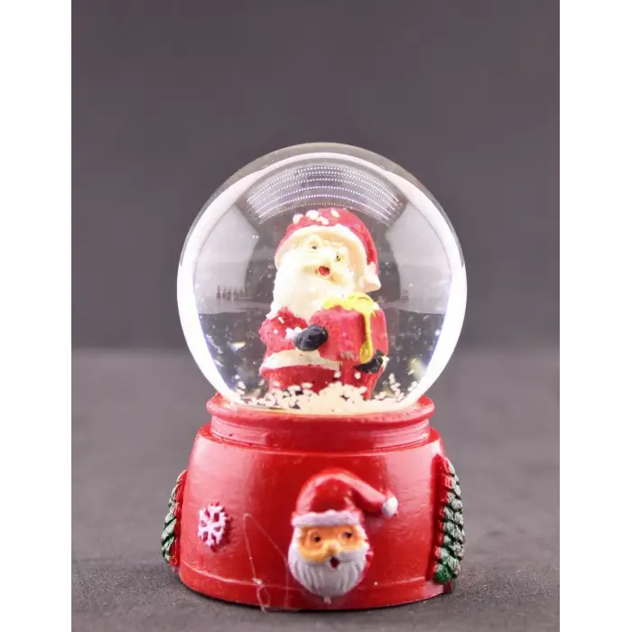 Noel Baba ve Hediye Paketi Temalı Mini Boy Işıklı  Yılbaşı Kar Küresi 6.5 cm1A
