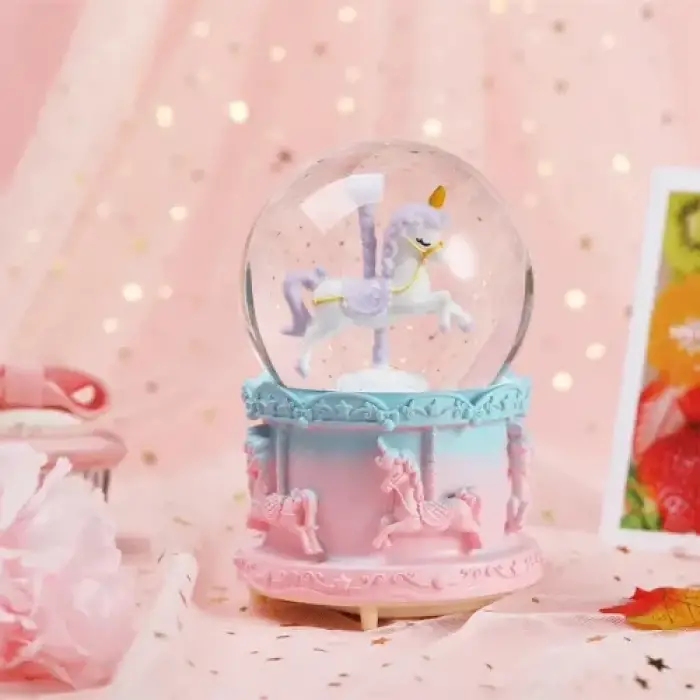 Orta Boy Işıklı Unicorn Kar Küresi