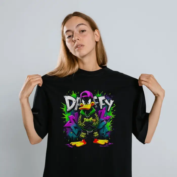 iegiyim™ Daffy Duck Graffiti Baskılı Unisex Siyah Tişört - 24/1 Penye Pamuklu