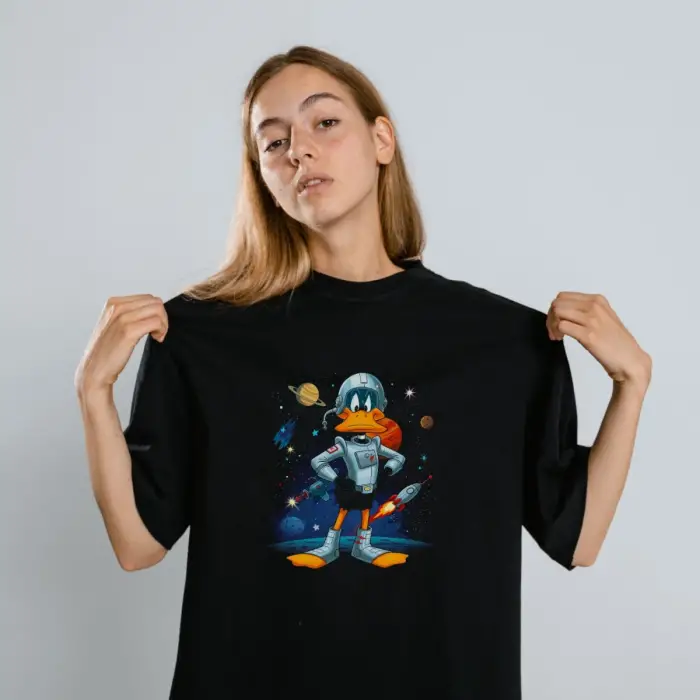 iegiyim™ Duck Dodgers Uzay Baskılı Unisex Siyah Oversize Tişört - 24/1 Penye